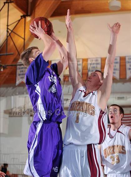 Thumbnail 3 in Alemany vs Spanish Springs (MaxPreps Holiday Classic) photogallery.