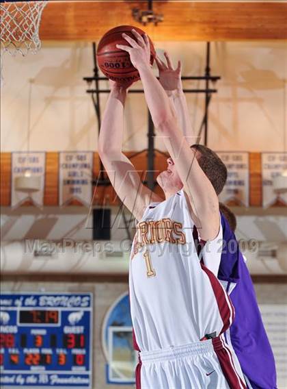 Thumbnail 2 in Alemany vs Spanish Springs (MaxPreps Holiday Classic) photogallery.
