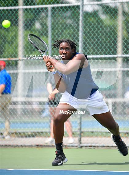 Thumbnail 2 in District 9AA Individual Tournament 2nd round photogallery.