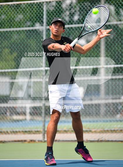 Thumbnail 2 in District 9AA Individual Tournament 2nd round photogallery.