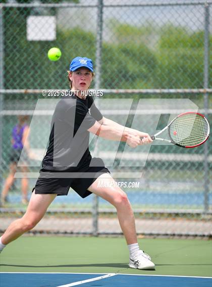Thumbnail 2 in District 9AA Individual Tournament 2nd round photogallery.