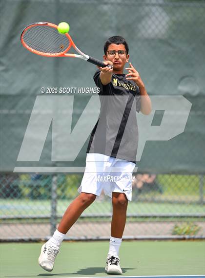 Thumbnail 3 in District 9AA Individual Tournament 2nd round photogallery.