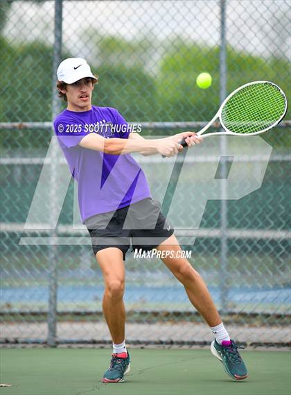 Thumbnail 3 in District 9AA Individual Tournament 2nd round photogallery.