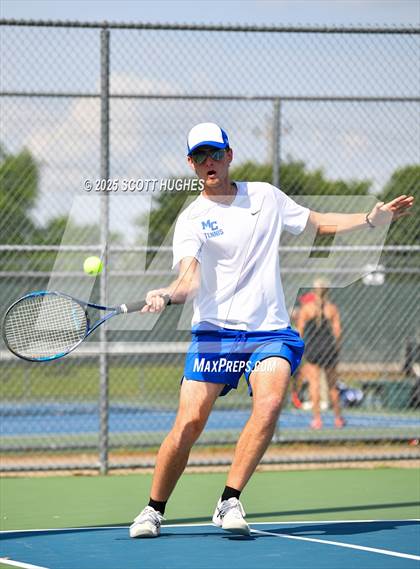 Thumbnail 2 in District 9AA Individual Tournament 2nd round photogallery.
