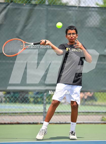 Thumbnail 1 in District 9AA Individual Tournament 2nd round photogallery.