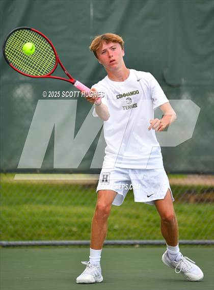 Thumbnail 3 in District 9AA Individual Tournament 2nd round photogallery.