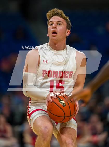 Thumbnail 3 in Ponder vs Hitchcock (UIL 3A Basketball Final) photogallery.
