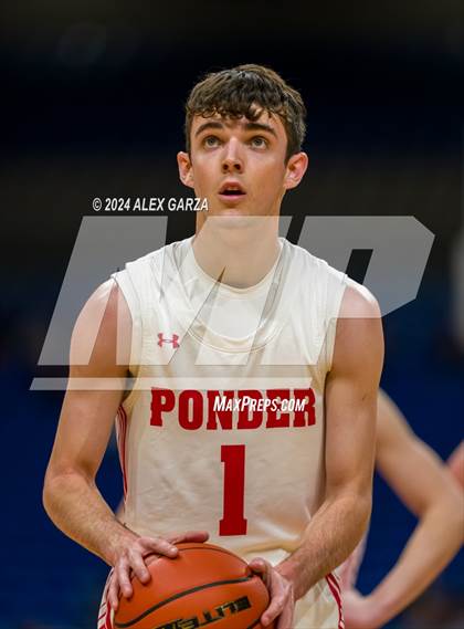 Thumbnail 3 in Ponder vs Hitchcock (UIL 3A Basketball Final) photogallery.