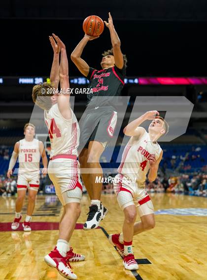 Thumbnail 2 in Ponder vs Hitchcock (UIL 3A Basketball Final) photogallery.
