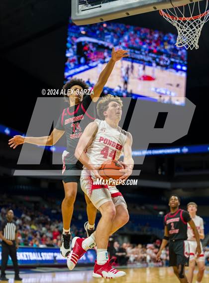 Thumbnail 3 in Ponder vs Hitchcock (UIL 3A Basketball Final) photogallery.