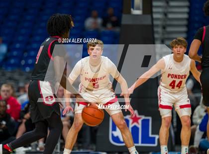 Thumbnail 3 in Ponder vs Hitchcock (UIL 3A Basketball Final) photogallery.