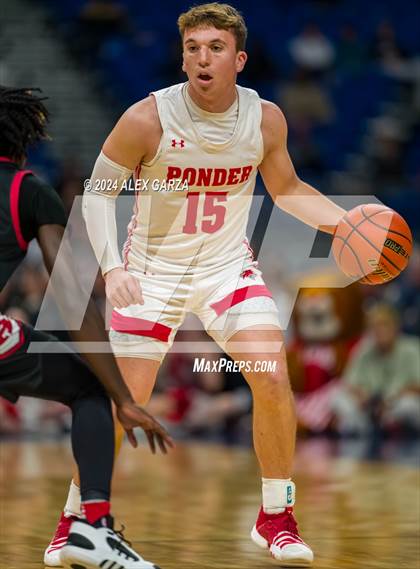 Thumbnail 3 in Ponder vs Hitchcock (UIL 3A Basketball Final) photogallery.