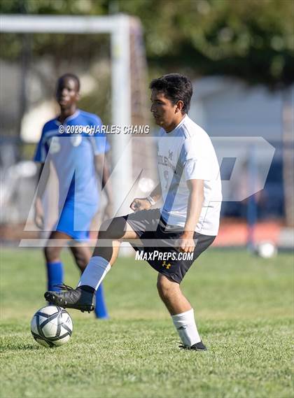 Thumbnail 2 in Middletown vs Technology photogallery.