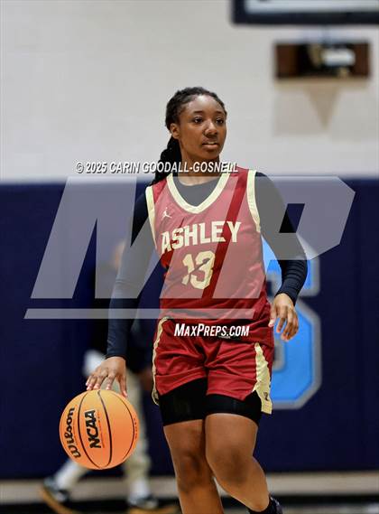 Thumbnail 3 in Ashley @ Swansboro photogallery.