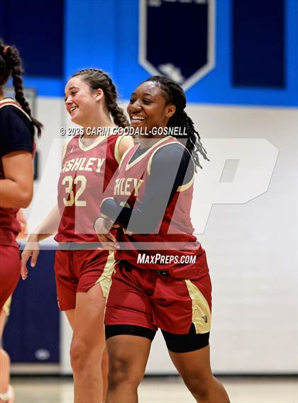 Thumbnail 3 in Ashley @ Swansboro photogallery.