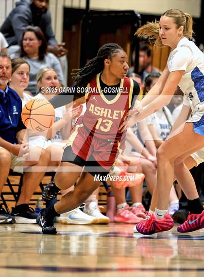 Thumbnail 3 in Ashley @ Swansboro photogallery.