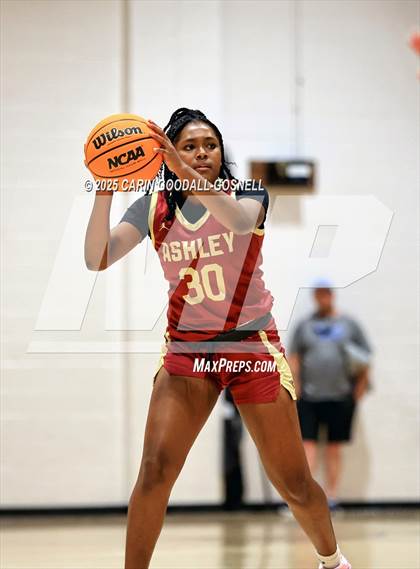 Thumbnail 3 in Ashley @ Swansboro photogallery.