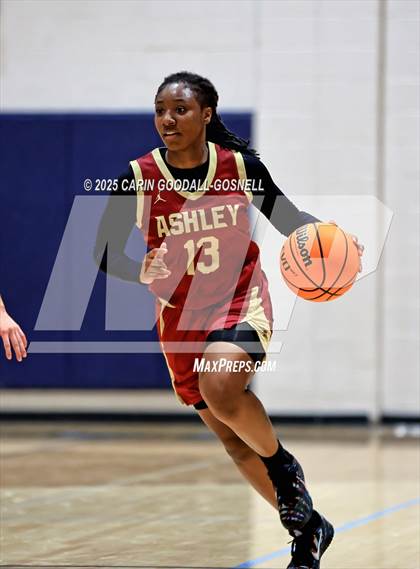 Thumbnail 3 in Ashley @ Swansboro photogallery.