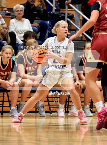 Thumbnail 3 in Ashley @ Swansboro photogallery.