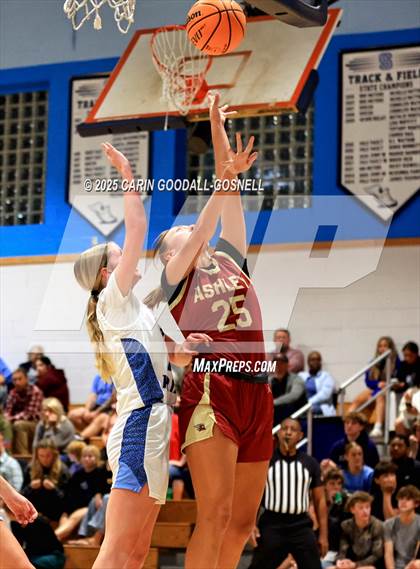 Thumbnail 1 in Ashley @ Swansboro photogallery.