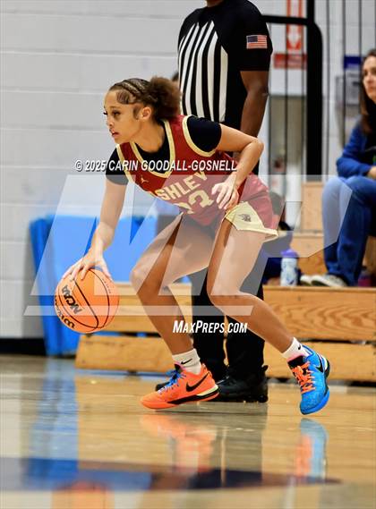 Thumbnail 3 in Ashley @ Swansboro photogallery.