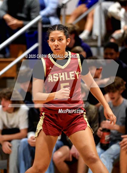 Thumbnail 3 in Ashley @ Swansboro photogallery.