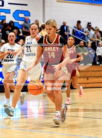 Thumbnail 1 in Ashley @ Swansboro photogallery.