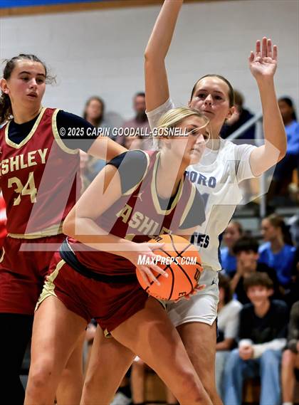 Thumbnail 1 in Ashley @ Swansboro photogallery.