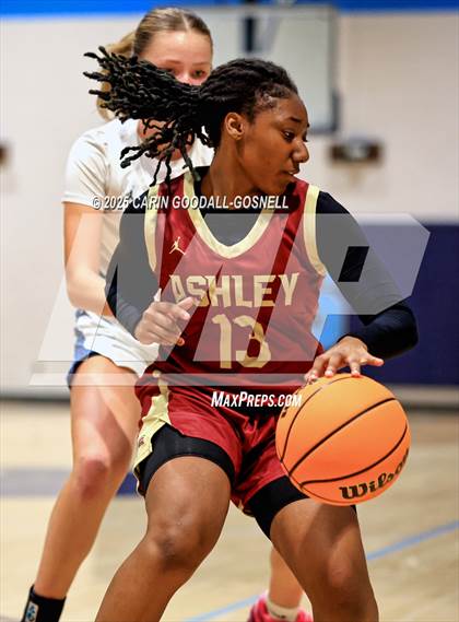 Thumbnail 3 in Ashley @ Swansboro photogallery.