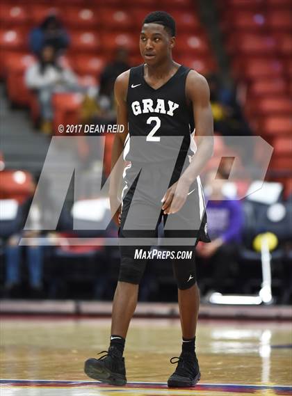 Thumbnail 2 in Gray Collegiate Academy vs. Kenwood (Chicago Elite Classic) photogallery.