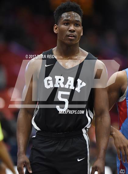 Thumbnail 1 in Gray Collegiate Academy vs. Kenwood (Chicago Elite Classic) photogallery.