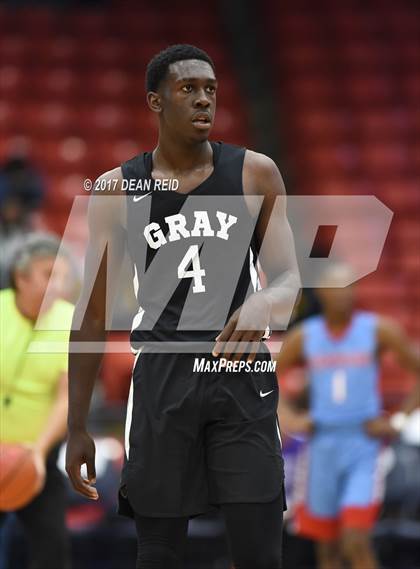 Thumbnail 3 in Gray Collegiate Academy vs. Kenwood (Chicago Elite Classic) photogallery.