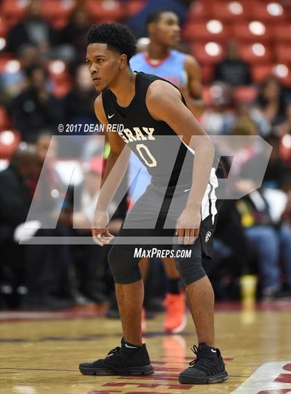 Thumbnail 3 in Gray Collegiate Academy vs. Kenwood (Chicago Elite Classic) photogallery.