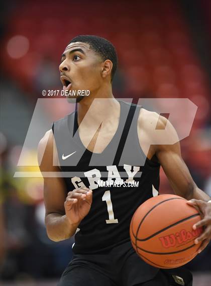 Thumbnail 3 in Gray Collegiate Academy vs. Kenwood (Chicago Elite Classic) photogallery.