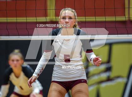 Thumbnail 2 in Gunter @ Whitesboro photogallery.