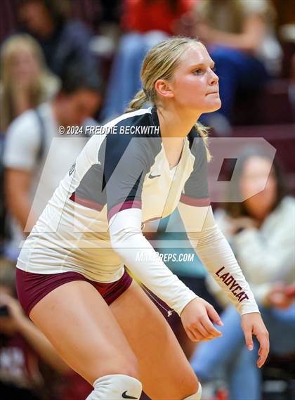 Thumbnail 1 in Gunter @ Whitesboro photogallery.