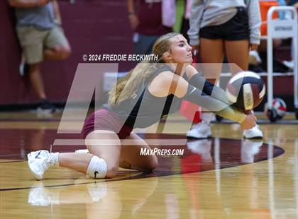 Thumbnail 1 in Gunter @ Whitesboro photogallery.