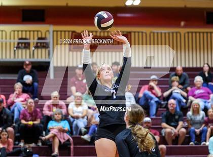 Thumbnail 1 in Gunter @ Whitesboro photogallery.