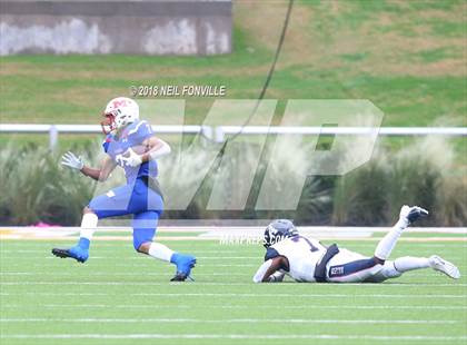 Thumbnail 1 in Allen vs. Midway (UIL 6A Division 1 Region II Finals) photogallery.
