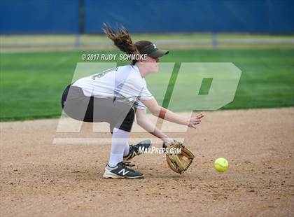 Thumbnail 3 in Poway @ Del Norte photogallery.