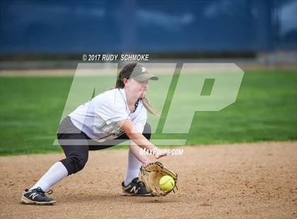 Thumbnail 1 in Poway @ Del Norte photogallery.