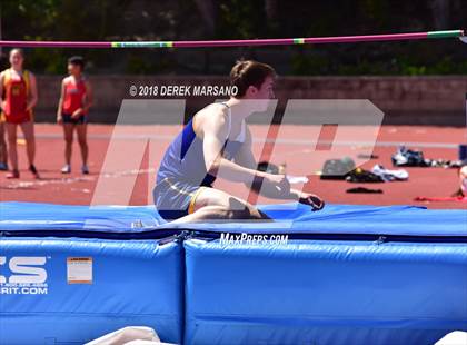 Thumbnail 3 in Serra Top 7 San Mateo (Boys High Jump) photogallery.