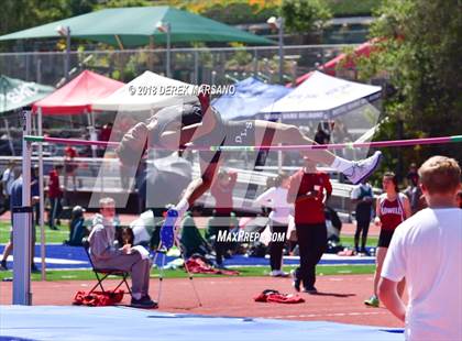 Thumbnail 3 in Serra Top 7 San Mateo (Boys High Jump) photogallery.