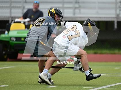 Thumbnail 2 in Amity Regional @ Trumbull photogallery.