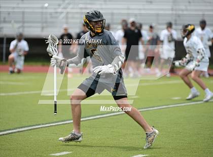 Thumbnail 3 in Amity Regional @ Trumbull photogallery.