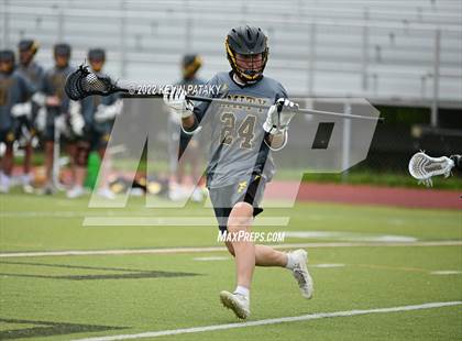 Thumbnail 1 in Amity Regional @ Trumbull photogallery.