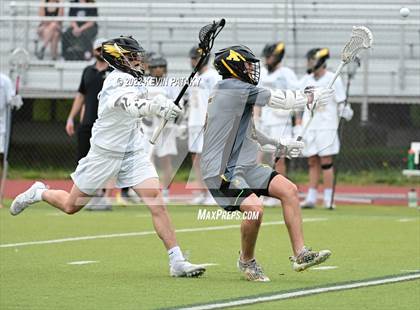 Thumbnail 1 in Amity Regional @ Trumbull photogallery.