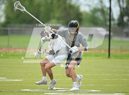 Thumbnail 3 in Amity Regional @ Trumbull photogallery.