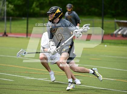 Thumbnail 1 in Amity Regional @ Trumbull photogallery.
