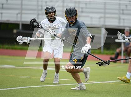 Thumbnail 1 in Amity Regional @ Trumbull photogallery.